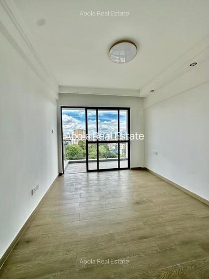 2 Bed Apartment with En Suite in Westlands Area - 10