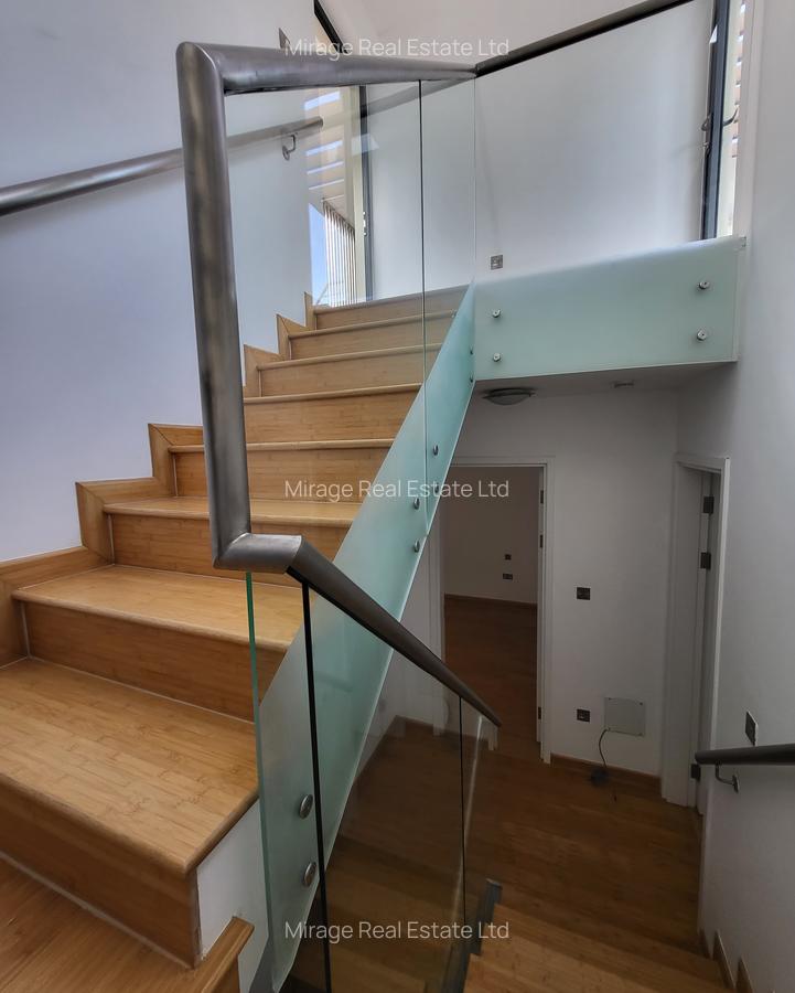 2 Bed Apartment with En Suite in Garden Estate - 16