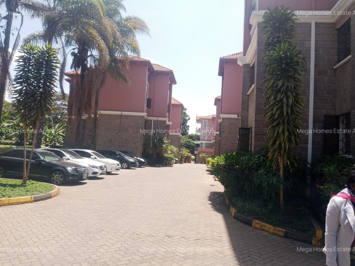 Furnished 39,609 ft² Commercial Property with Service Charge Included at Lavington - 10