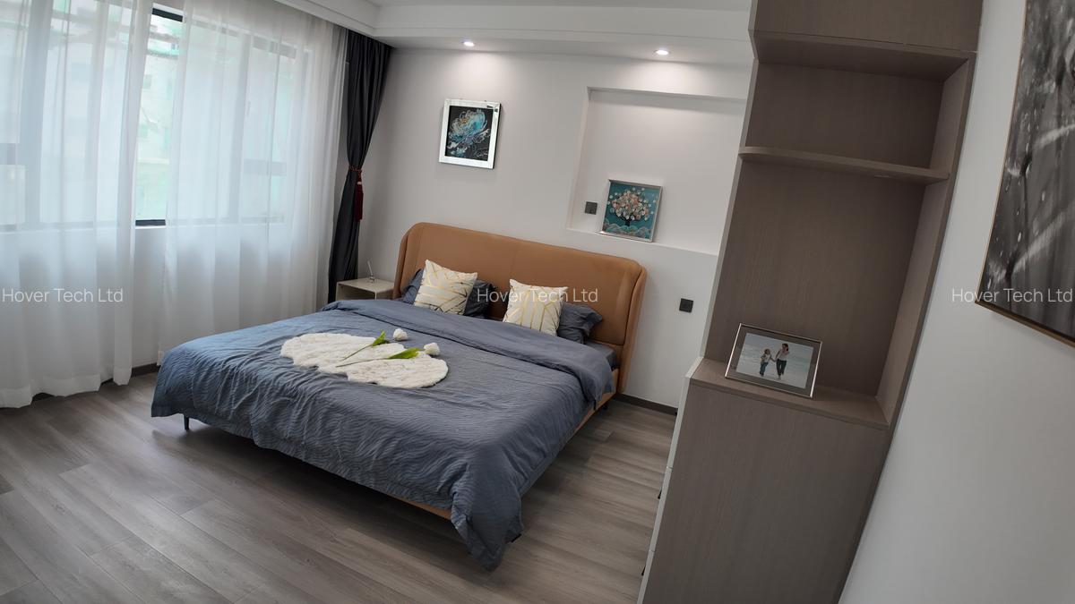 Serviced 2 Bed Apartment with En Suite in Valley Arcade - 7