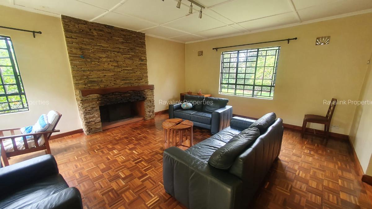 3 Bed House with En Suite at Hardy - 4