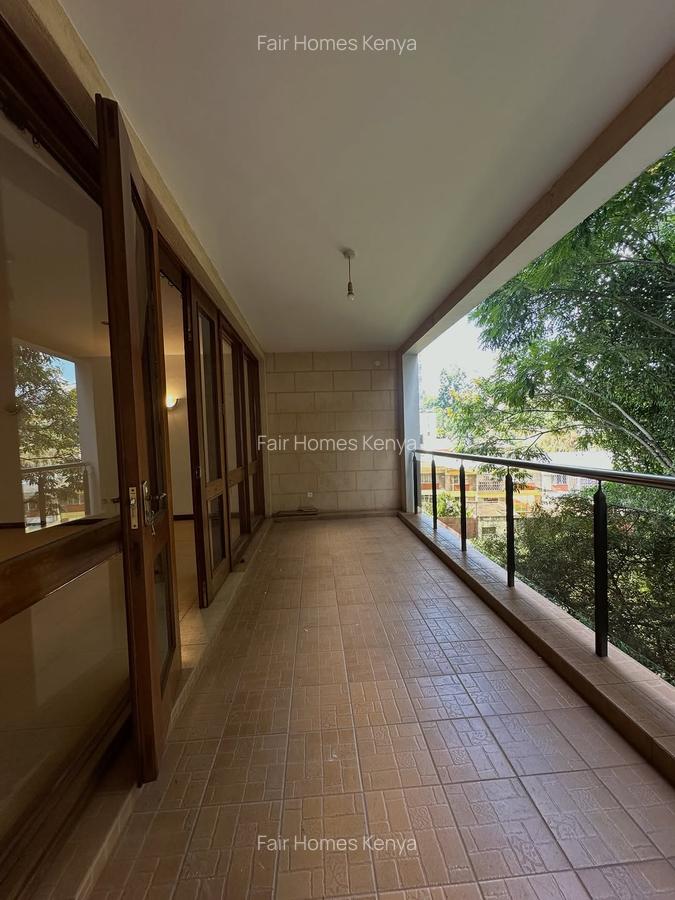 3 Bed Apartment with En Suite at Riverside Drive - 3