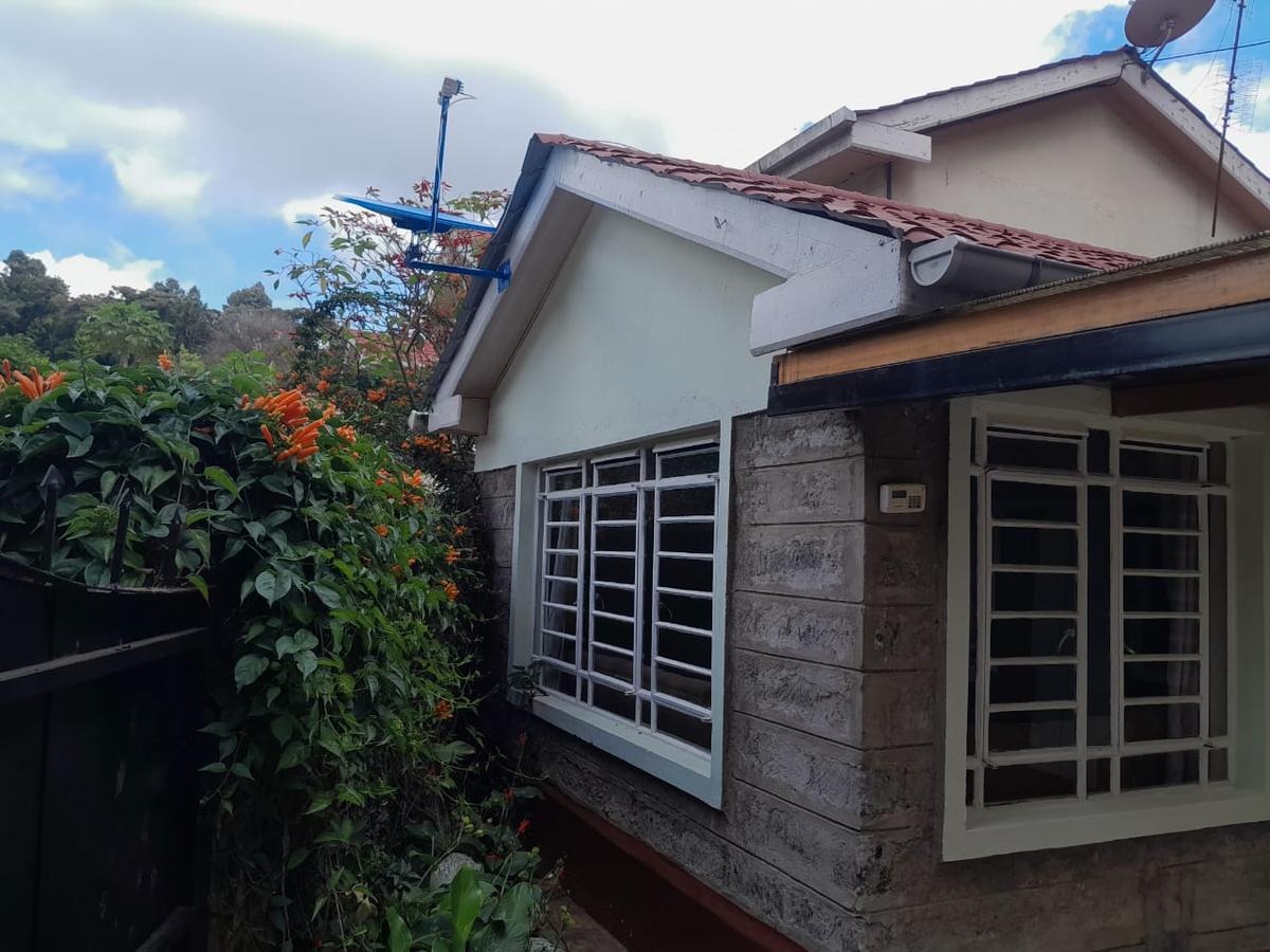 3 Bed House with En Suite at Karen - 2