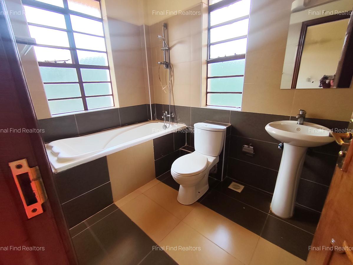 4 Bed Townhouse with En Suite in Runda - 12