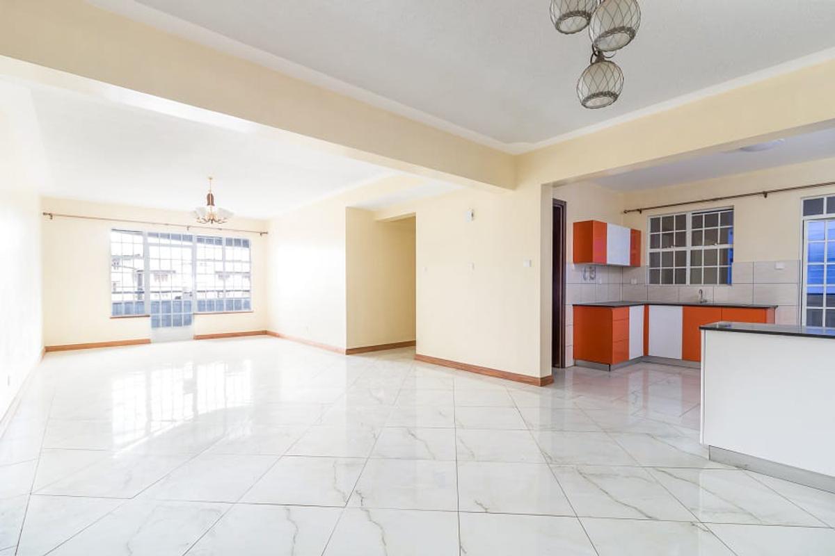 2 bed apartment with en suite in lavington