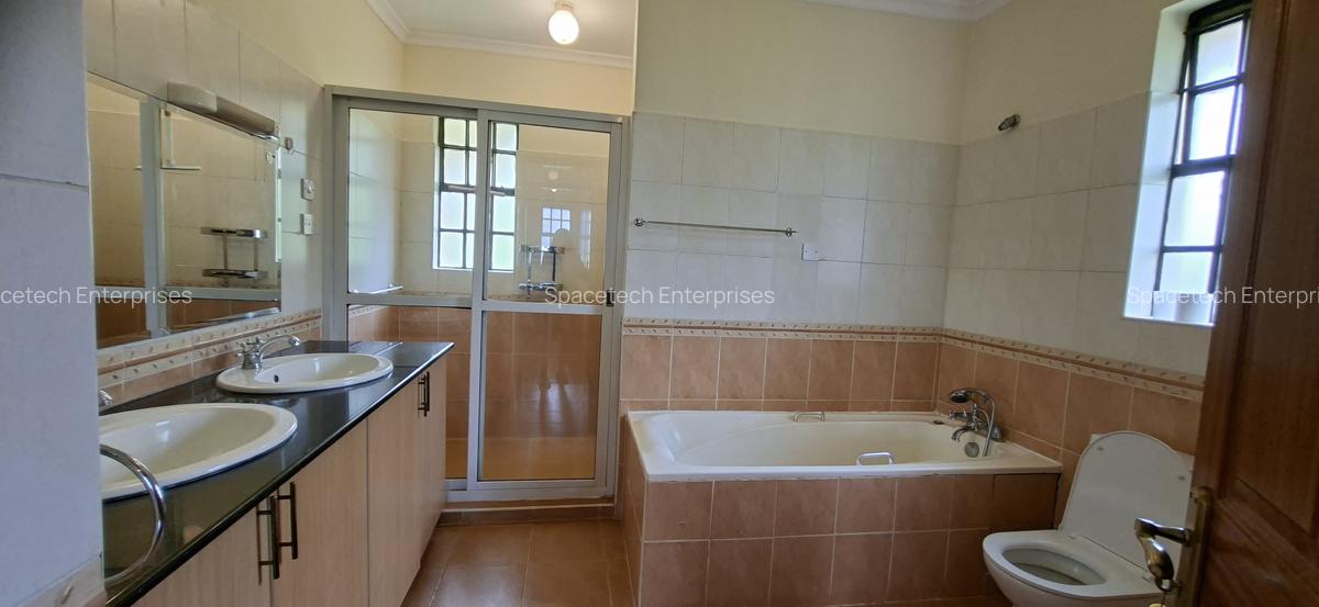 4 Bed Townhouse with En Suite in Runda - 15