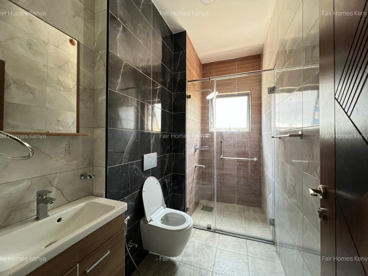 2 Bed Apartment with En Suite at Valley Arcade - 10