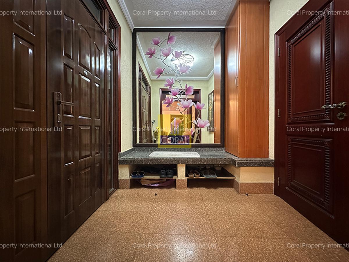 5 Bed Apartment in Rhapta Road - 20