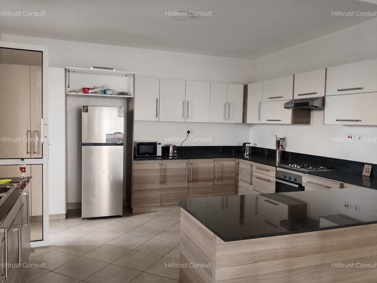 Furnished 2 Bed Apartment with En Suite in Brookside - 17