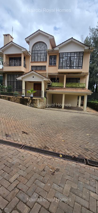5 Bed Townhouse with En Suite at Off Convent Drive - 4