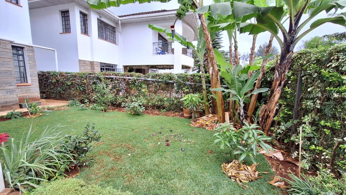 4 Bed Townhouse with En Suite at Kyuna - 3