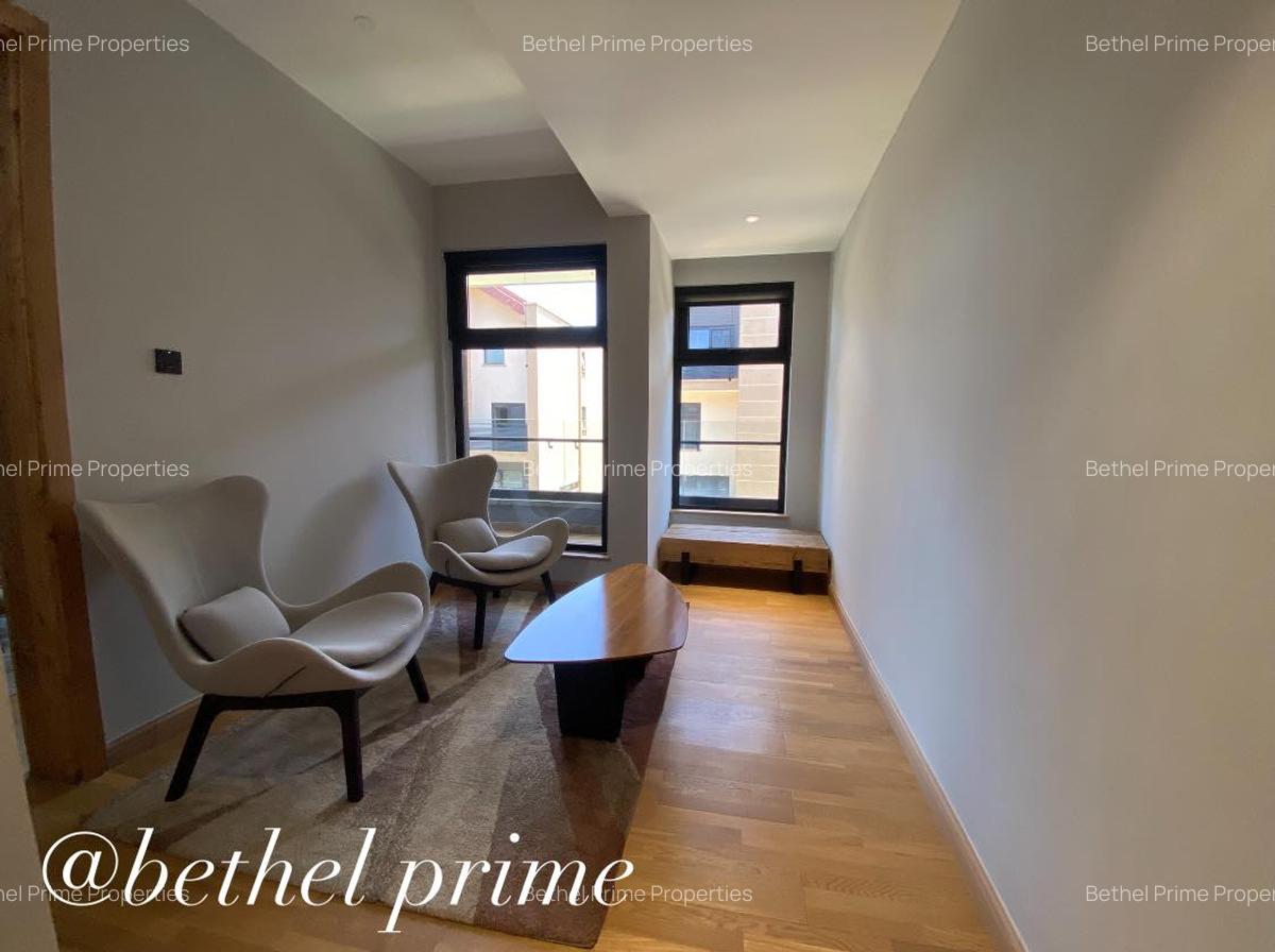 4 Bed Villa with En Suite in Lavington - 16