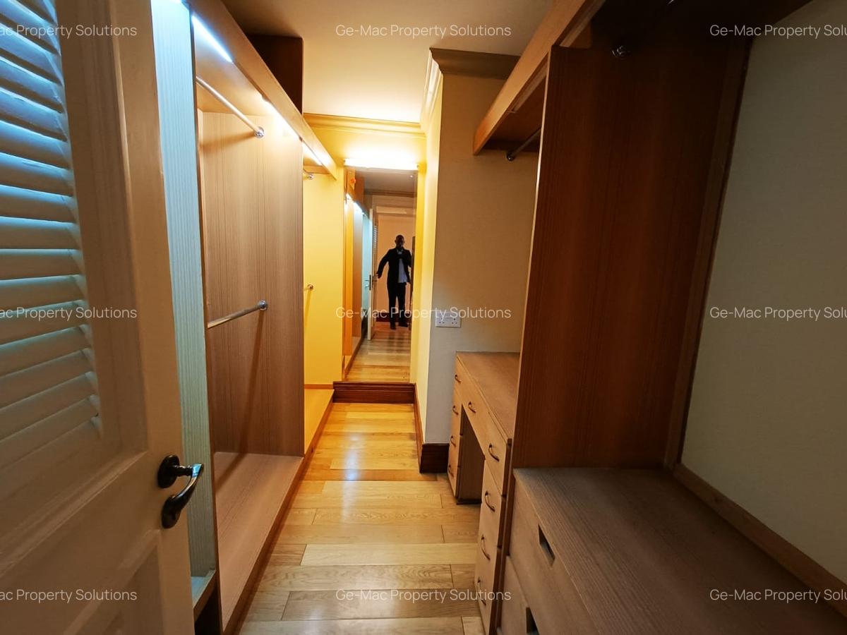 4 Bed House with En Suite in Kitisuru - 12