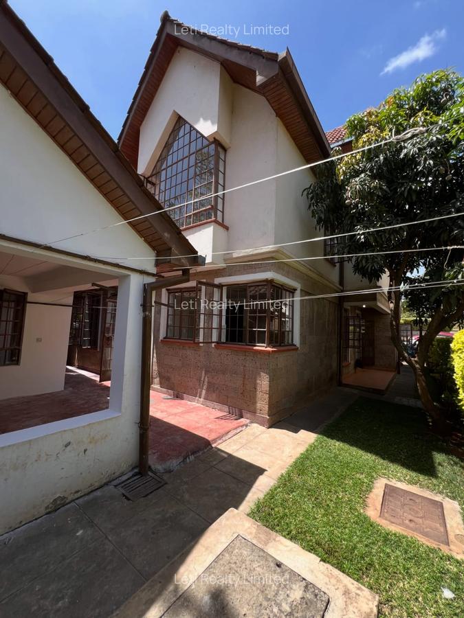 4 Bed Townhouse with En Suite in Lavington - 1