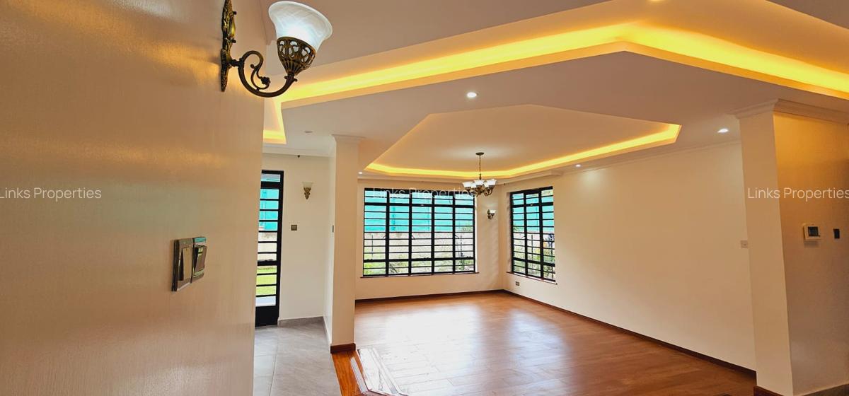 5 Bed Townhouse with En Suite at Kerarapon Road - 8