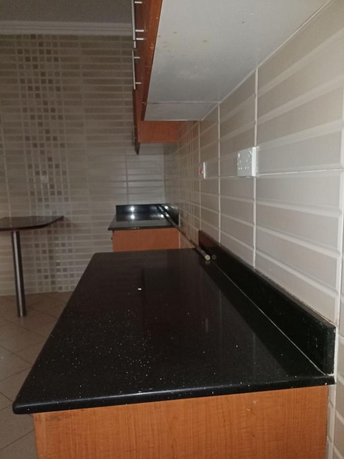 3 Bed Apartment with En Suite in Westlands Area - 8