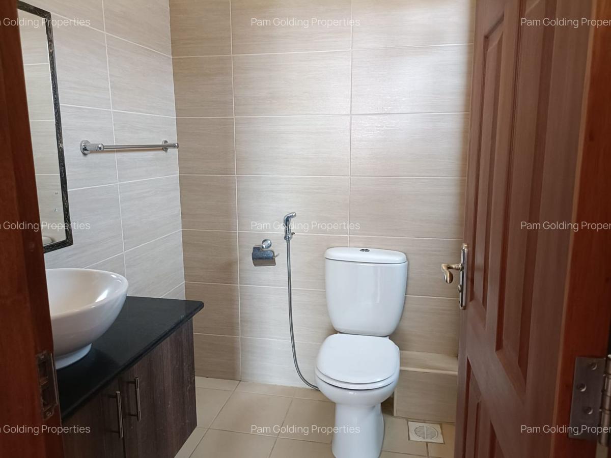 3 Bed Apartment with En Suite in Kileleshwa - 18