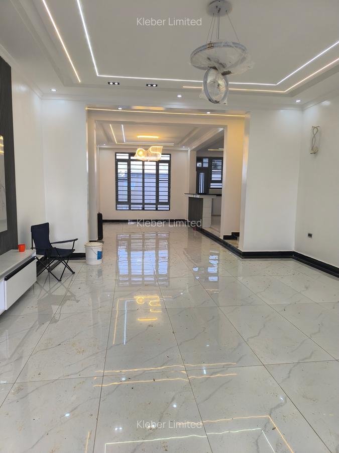 5 Bed House with En Suite in Ruiru - 2