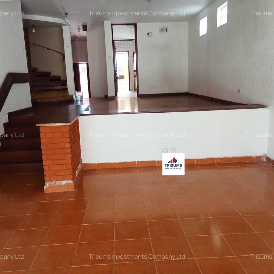 5 Bed Villa with En Suite at Rhapta Road - 14