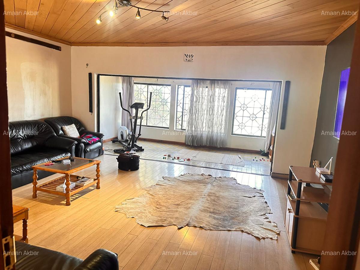 5 Bed House with En Suite in Nakuru - 14
