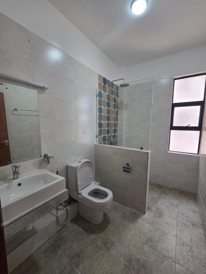 3 Bed Apartment with En Suite in Nyali Area - 10