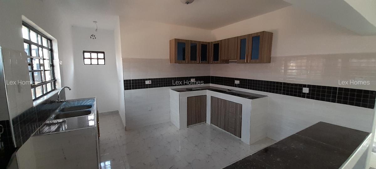 3 Bed House with En Suite at Rimpa - 10