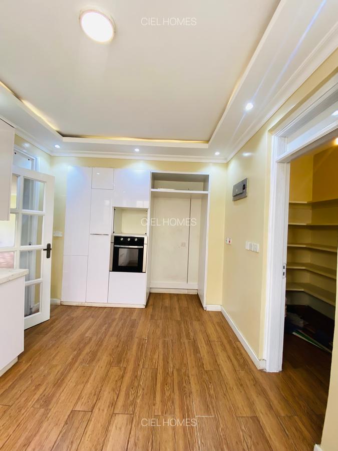 5 Bed Townhouse with En Suite in Kileleshwa - 5