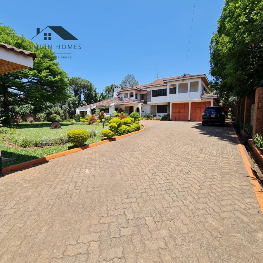 5 Bed House with En Suite at Runda - 8