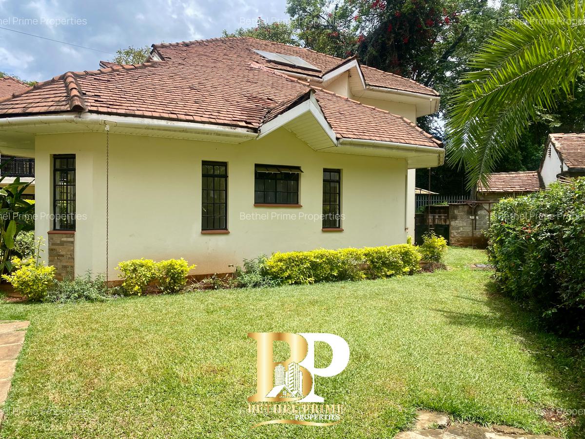 4 Bed Townhouse with En Suite in Spring Valley - 1