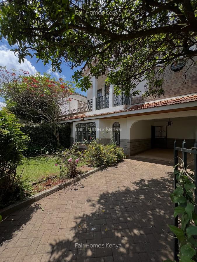 4 Bed Townhouse with En Suite at Lavington Green - 2