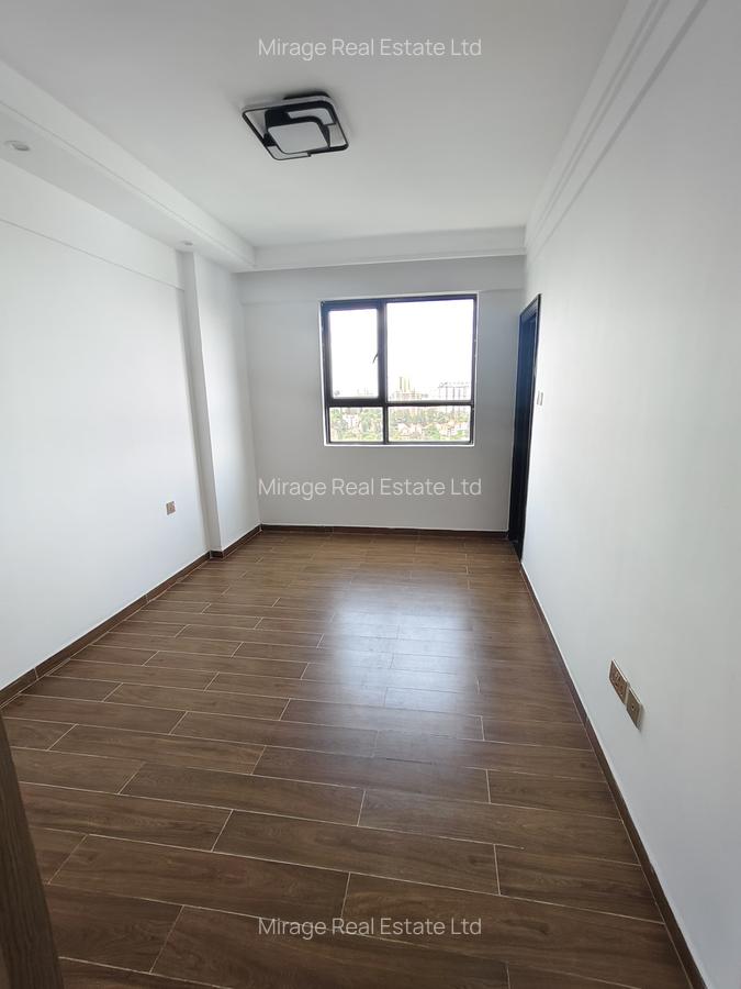 2 Bed Apartment with En Suite in Lavington - 11