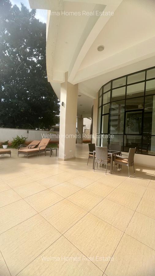 2 Bed Apartment with Swimming Pool at Lantana Road - 14