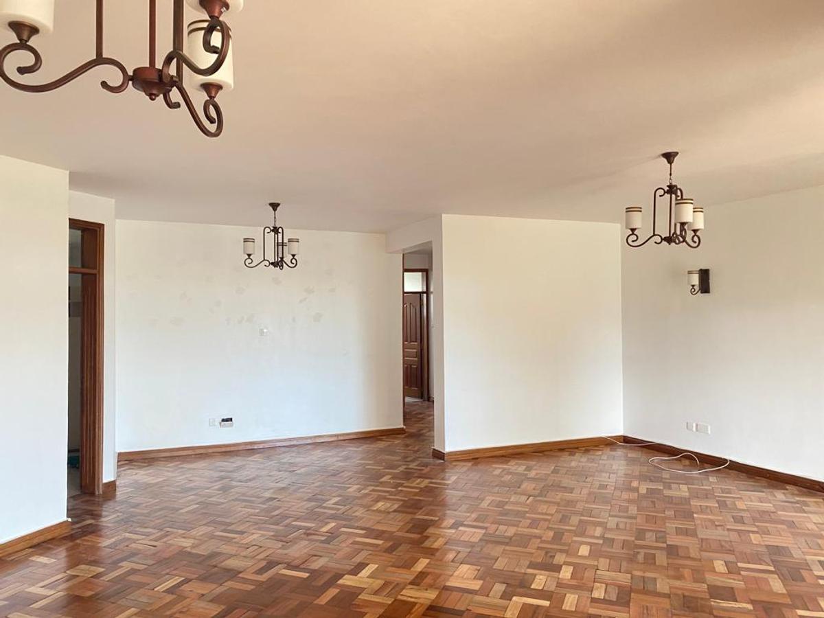 3 Bed Apartment with En Suite in Westlands Area - 10