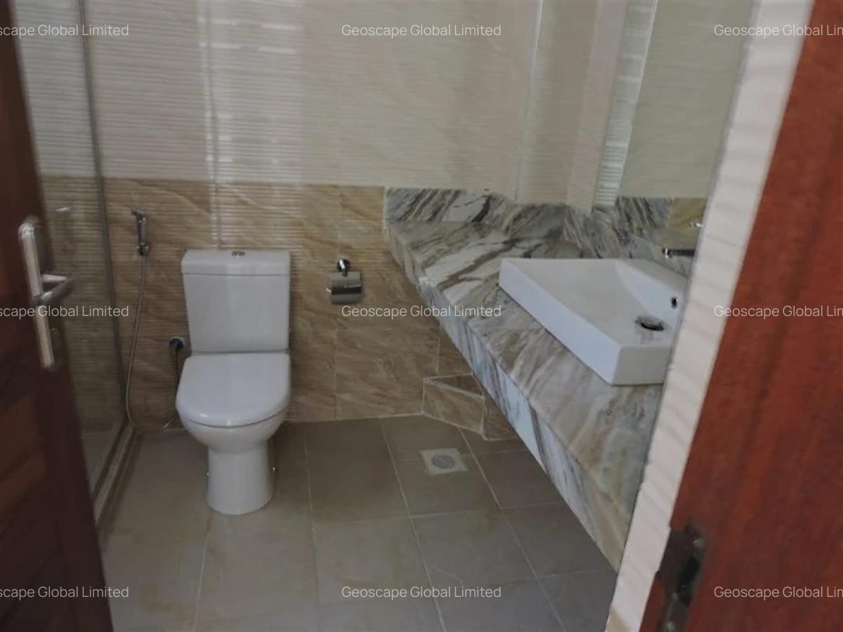 4 Bed Apartment with En Suite in Westlands Area - 4