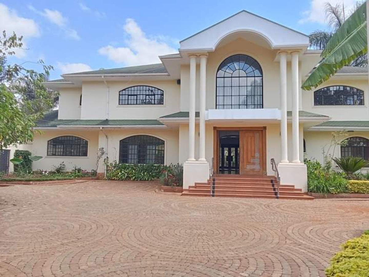 5 Bed House with En Suite at Nyari - 12