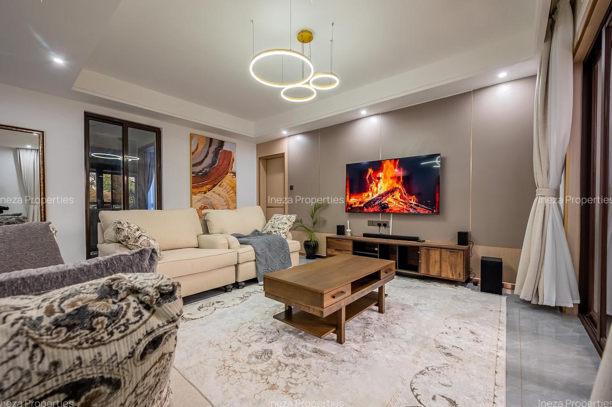 Furnished 2 Bed Apartment with En Suite in Riverside - 3