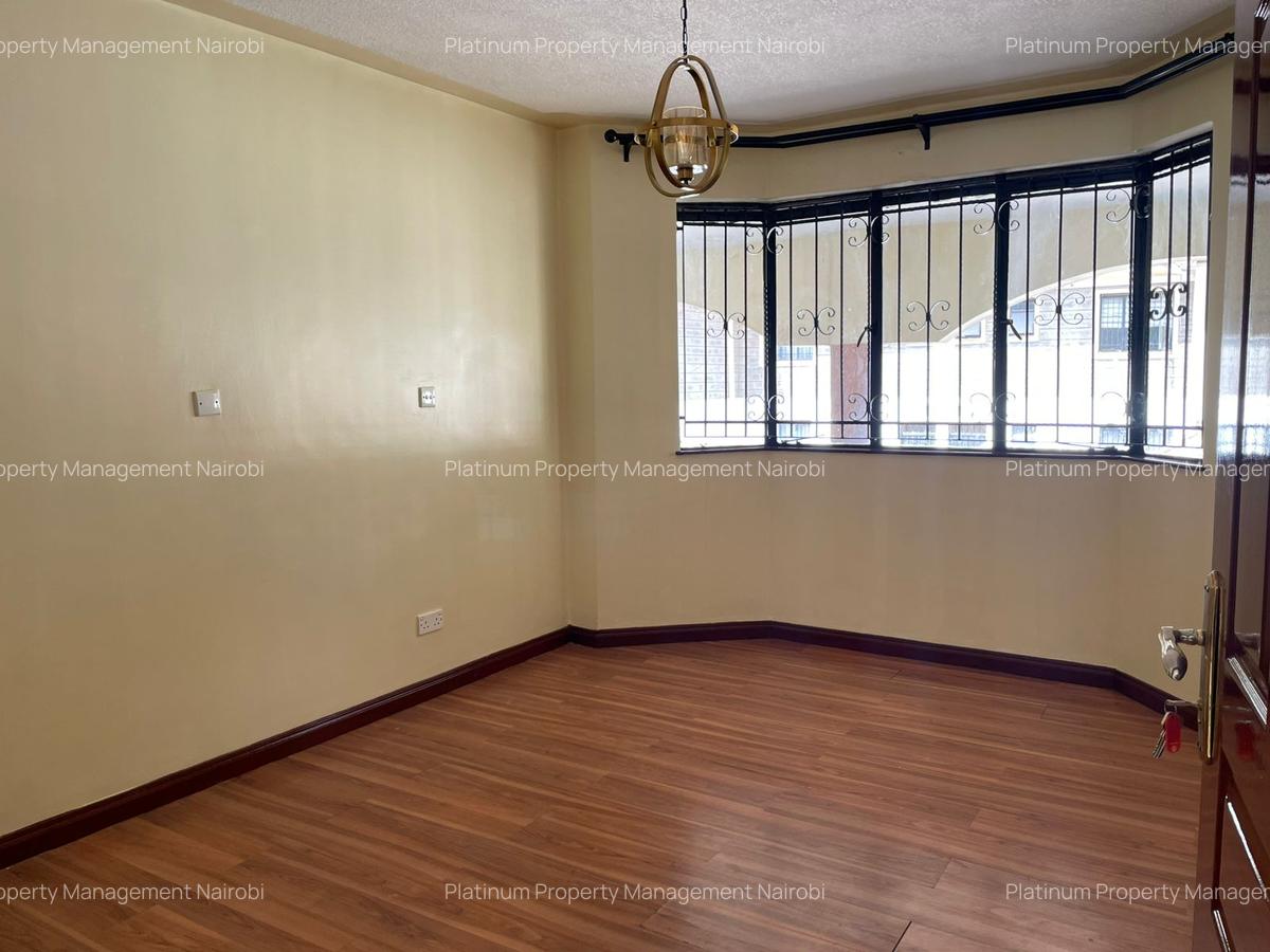 4 Bed House with En Suite at Grevillea Grove - 7