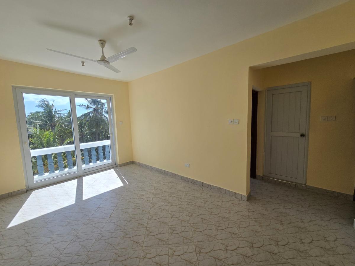 2 Bed Apartment with En Suite in Mtwapa - 4