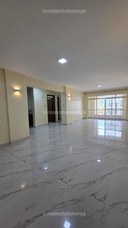 4 Bed Apartment with En Suite at 4Th Parklands - 1