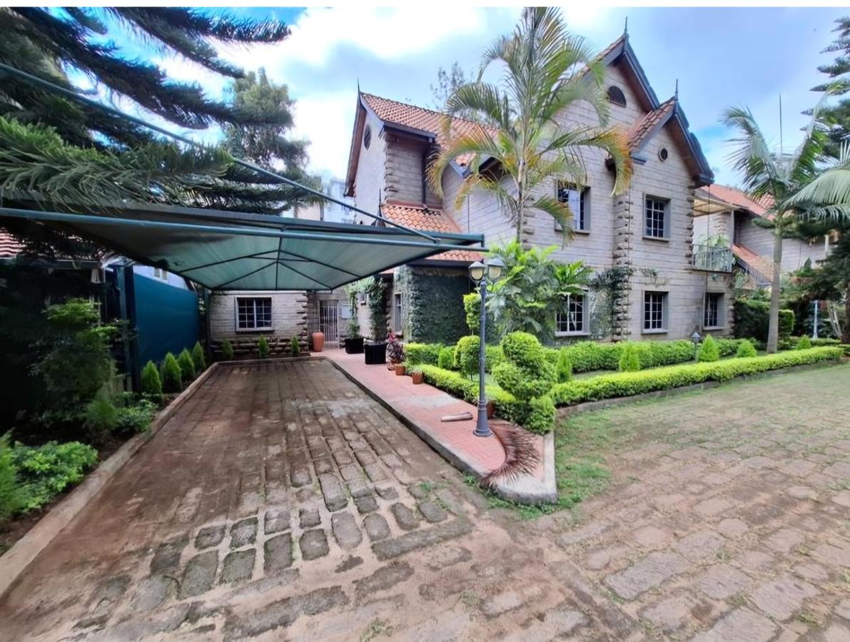 5 Bed Townhouse with Staff Quarters in Lavington - 3