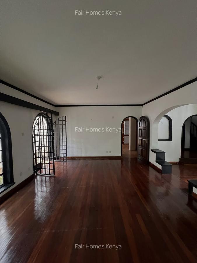 4 Bed Townhouse with En Suite at Riverside Drive - 4