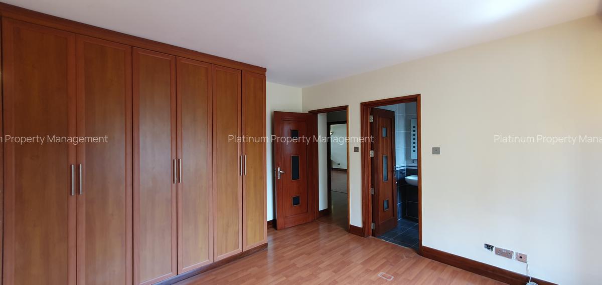 3 Bed Apartment with En Suite in Westlands Area - 17