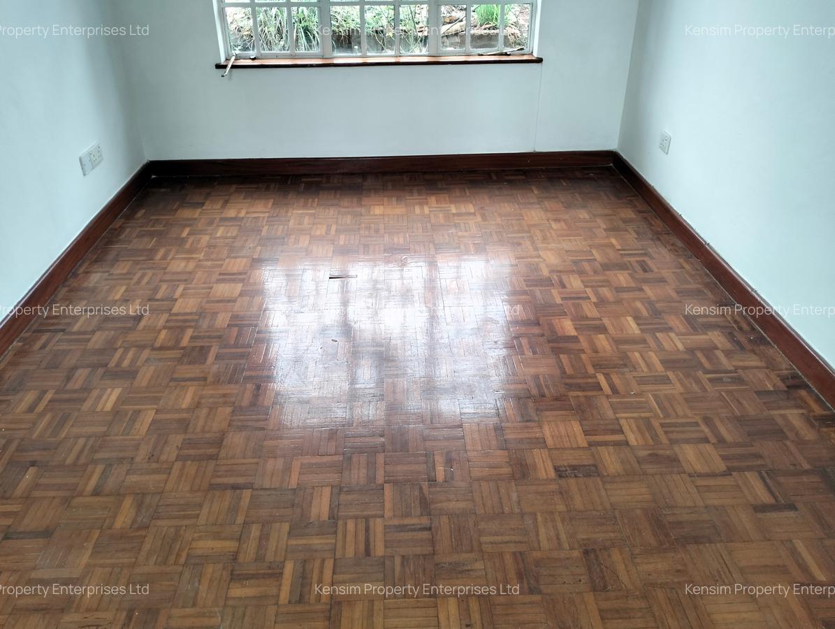 4 Bed Townhouse with En Suite in Nyari - 7