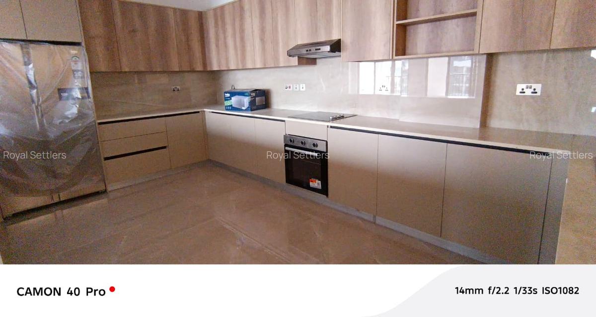 3 Bed Apartment with En Suite at Brookside Groove - 5