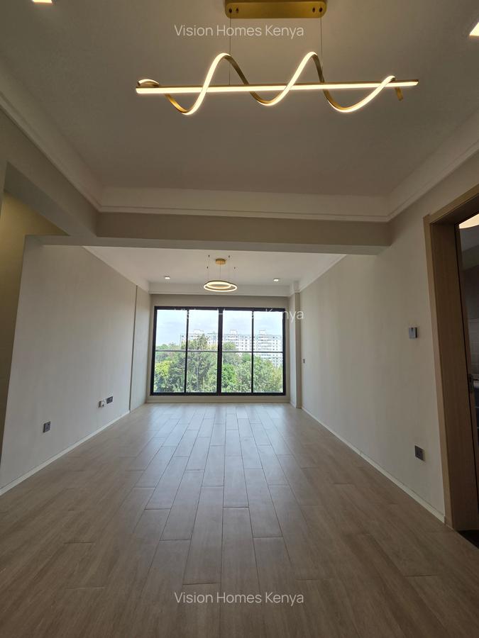 2 Bed Apartment with En Suite in Lavington - 9