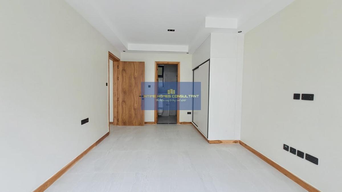 4 Bed Apartment with En Suite in Spring Valley - 12