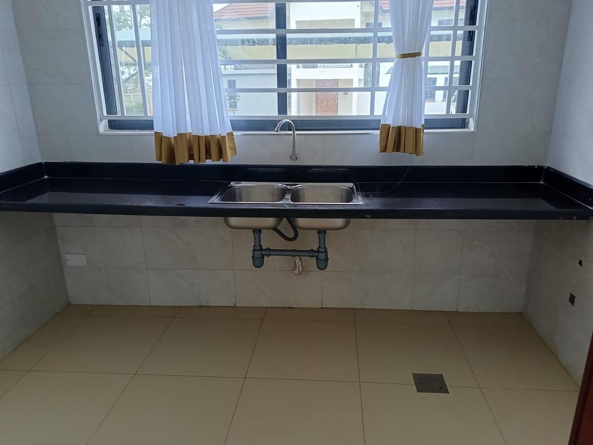 4 Bed Townhouse with En Suite at Kiambu Road - 11