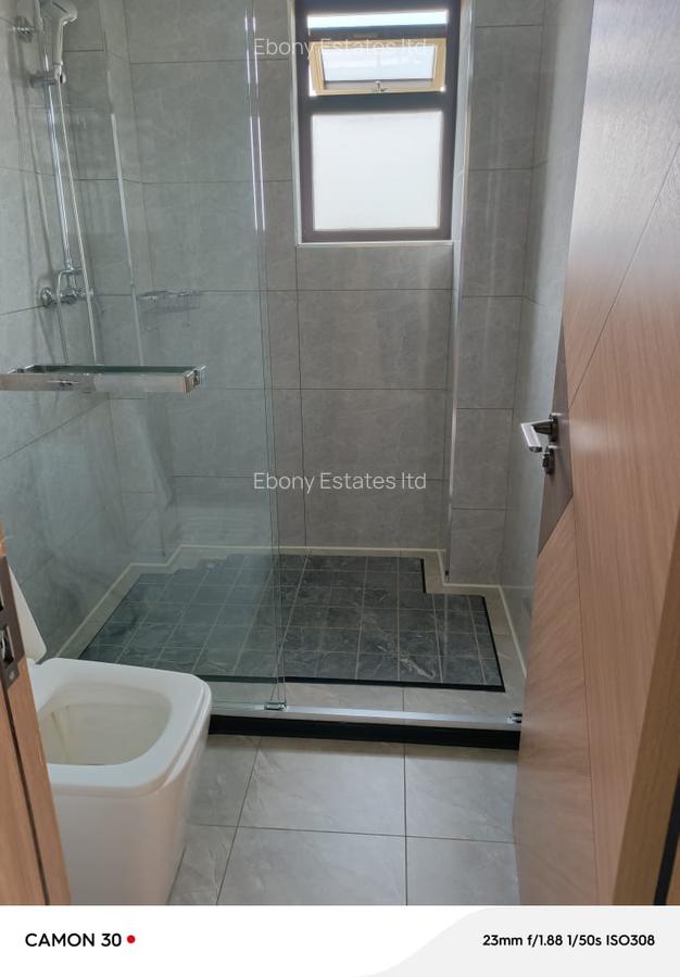 3 Bed Apartment with En Suite in Riverside - 2