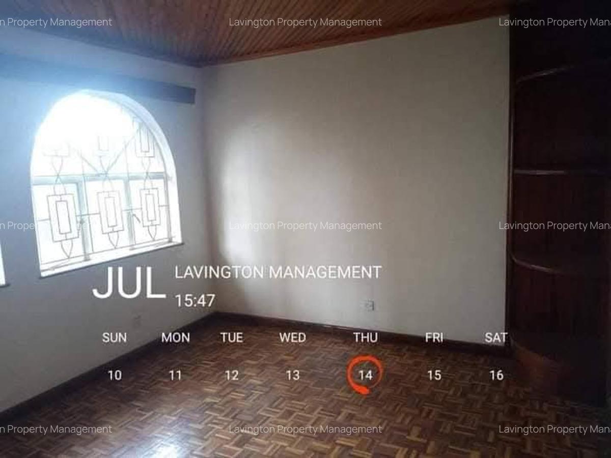 3 Bed Apartment with En Suite at Valley Arcade - 7