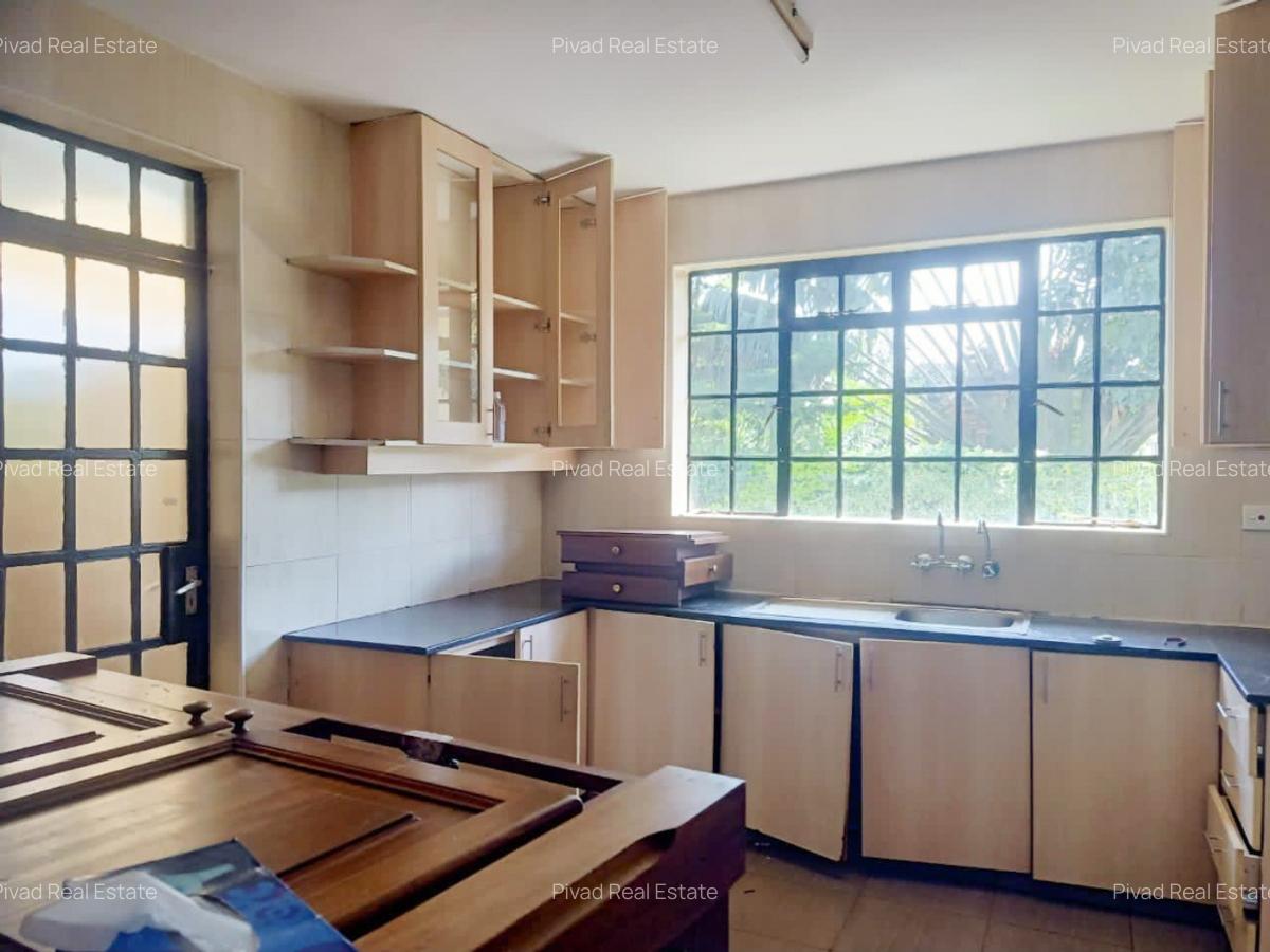 3 Bed Townhouse with Garden in Kiambu Road - 9